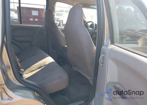 2004 Jeep Liberty Sport from USA, damaged, VIN 1J8GL48K14W323102